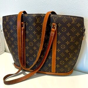 Louis Vuitton Monogram, used  Babylon Tote with zipper very well loved
